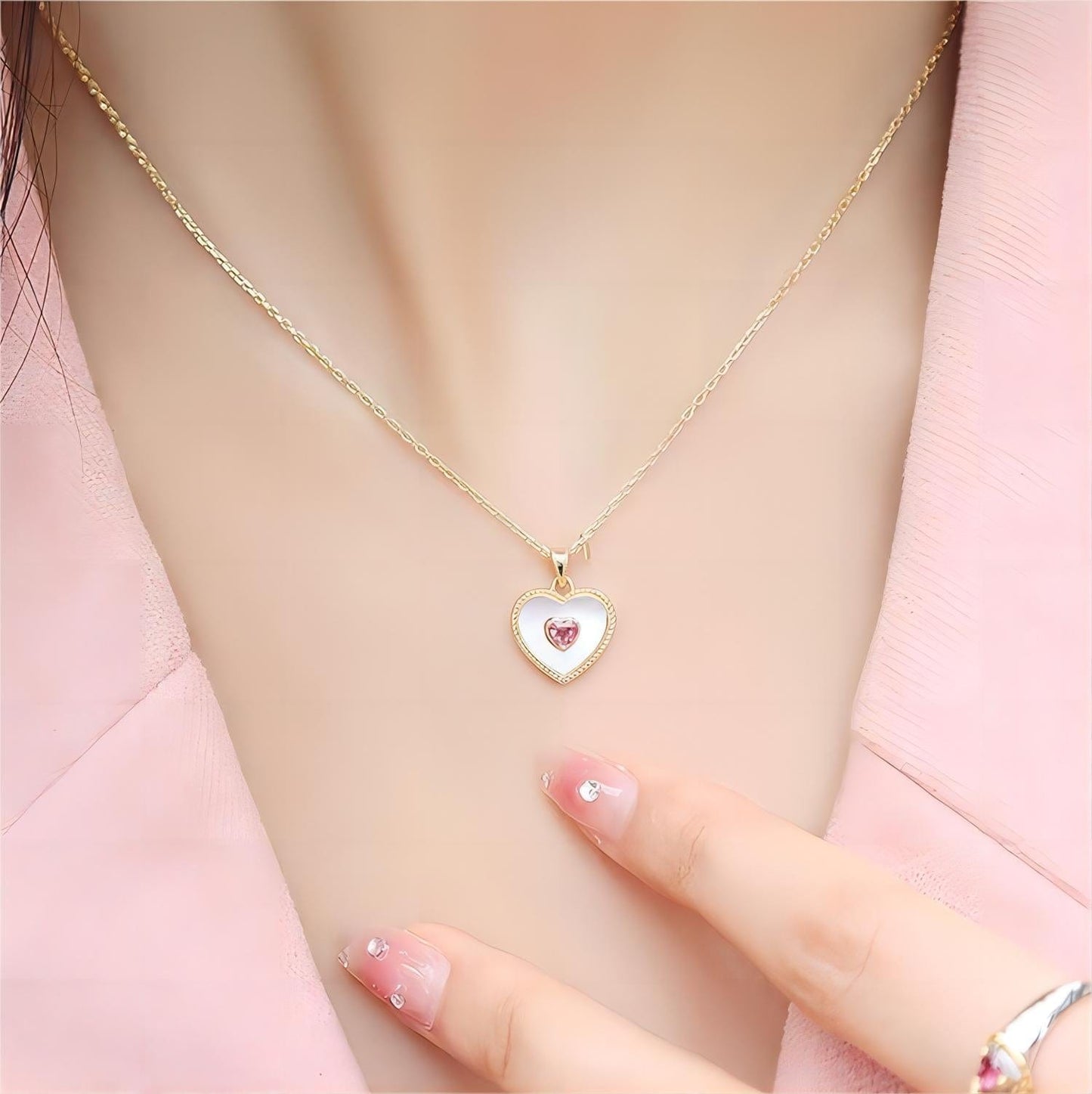 Natural Shell Heart Pendant Necklace