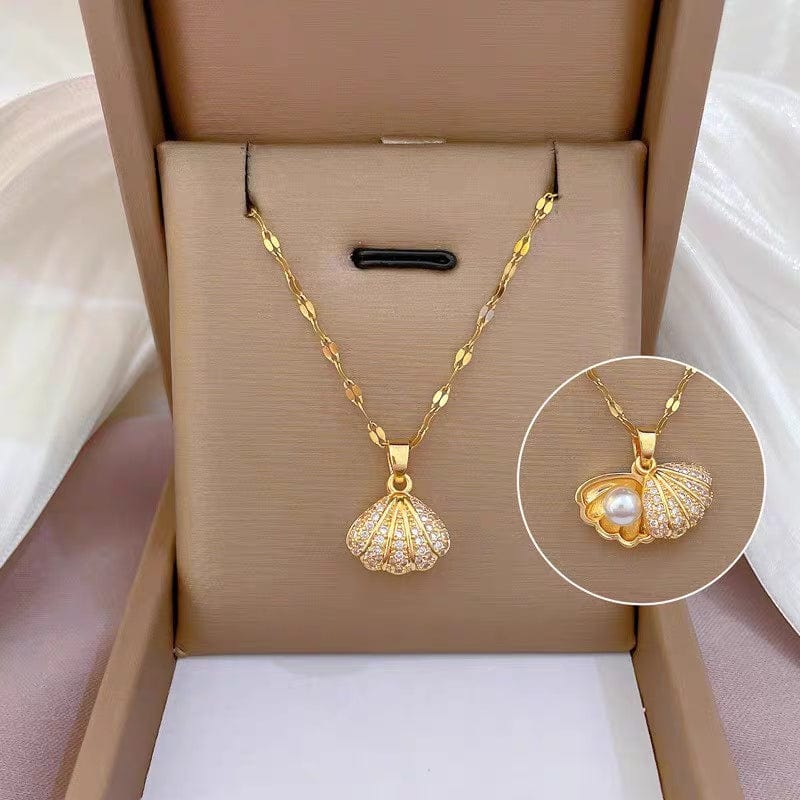 Trendy Pearl Shell Pendant Chain Necklace