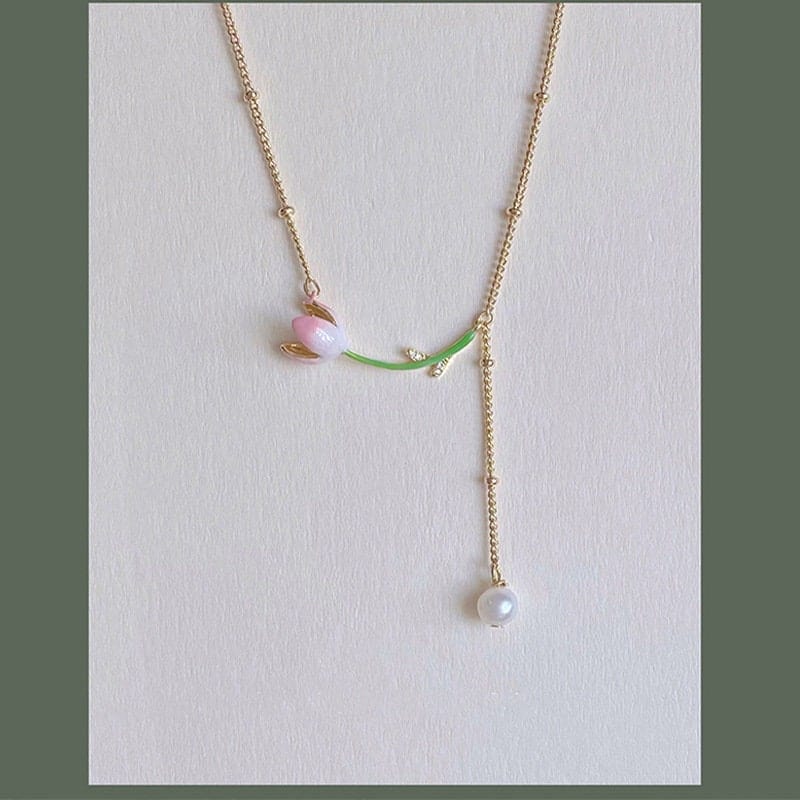 Collier chaîne rolo avec breloque en perles de tulipe en émail doux