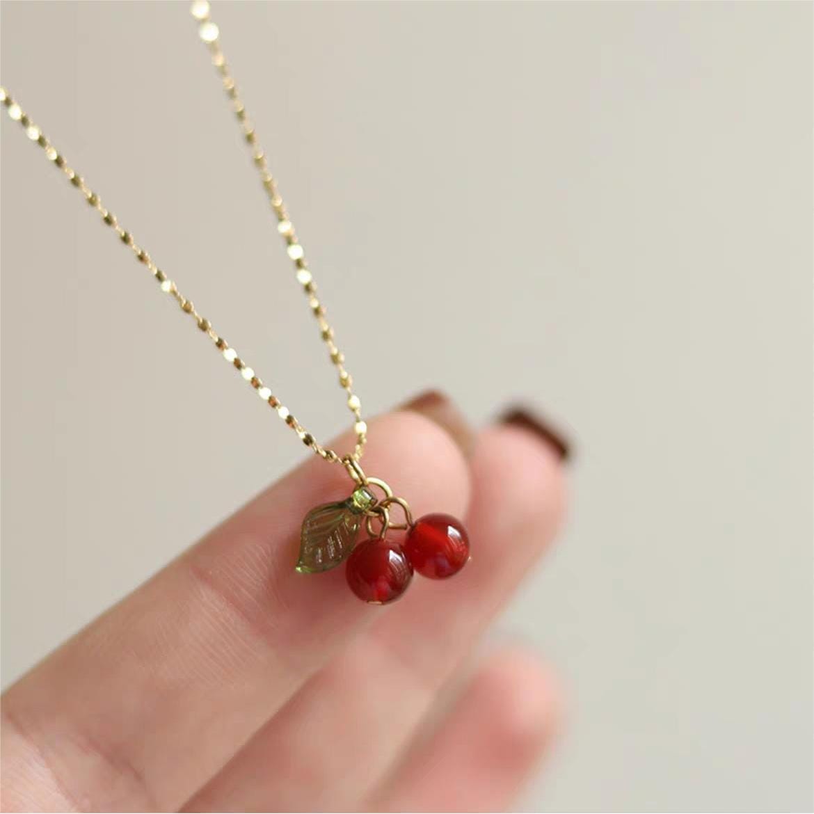 Collier pendentif en cristal fait main Eelgant en forme de cerise