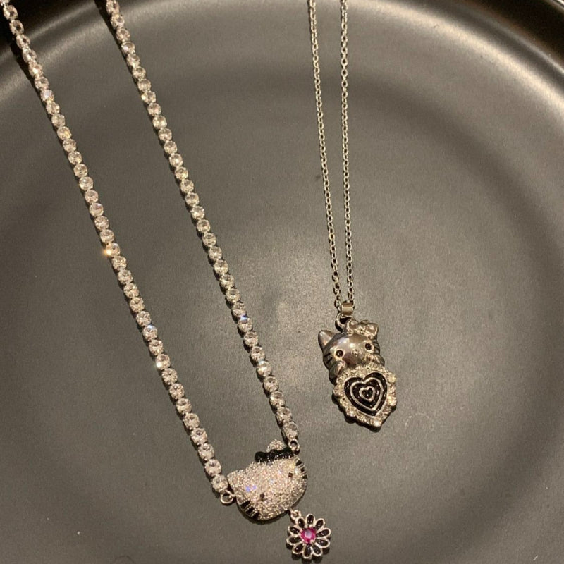 Collier de fleurs en forme de chat avec un joli diamant KI681