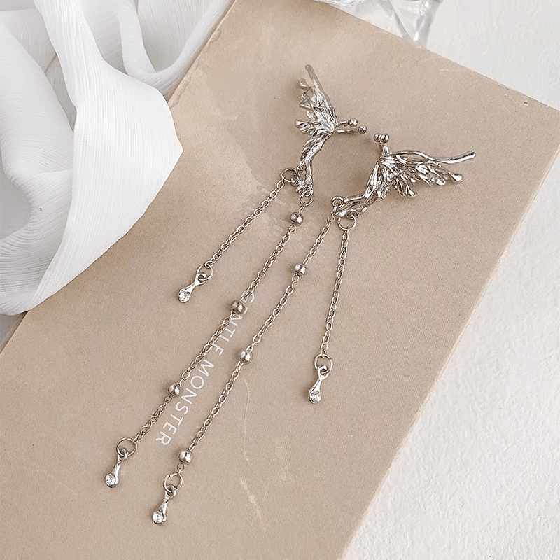 Boucles d'oreilles pendantes élégantes en forme d'ailes d'ange et de papillon