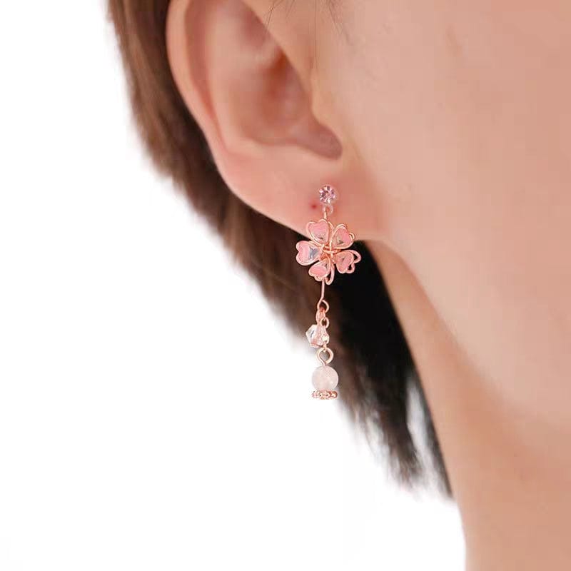 Boucles d'oreilles pendantes en forme de fleur de cerisier