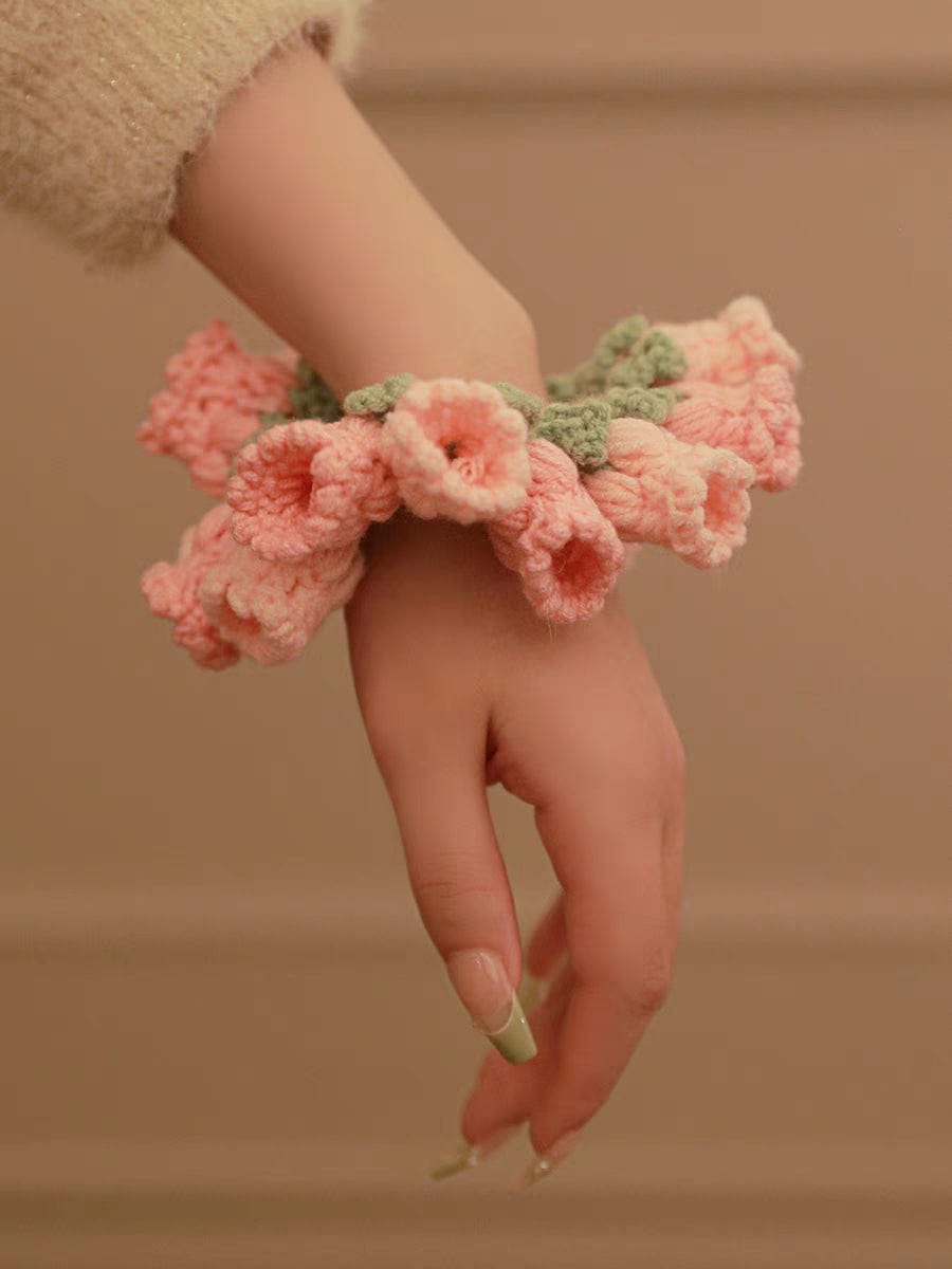 Rosa gehäkeltes Maiglöckchen-Chignon-Haarband
