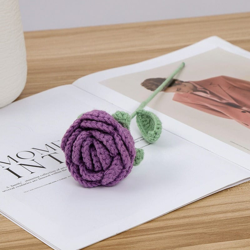 Handgemachte gehäkelte Rosenblüte