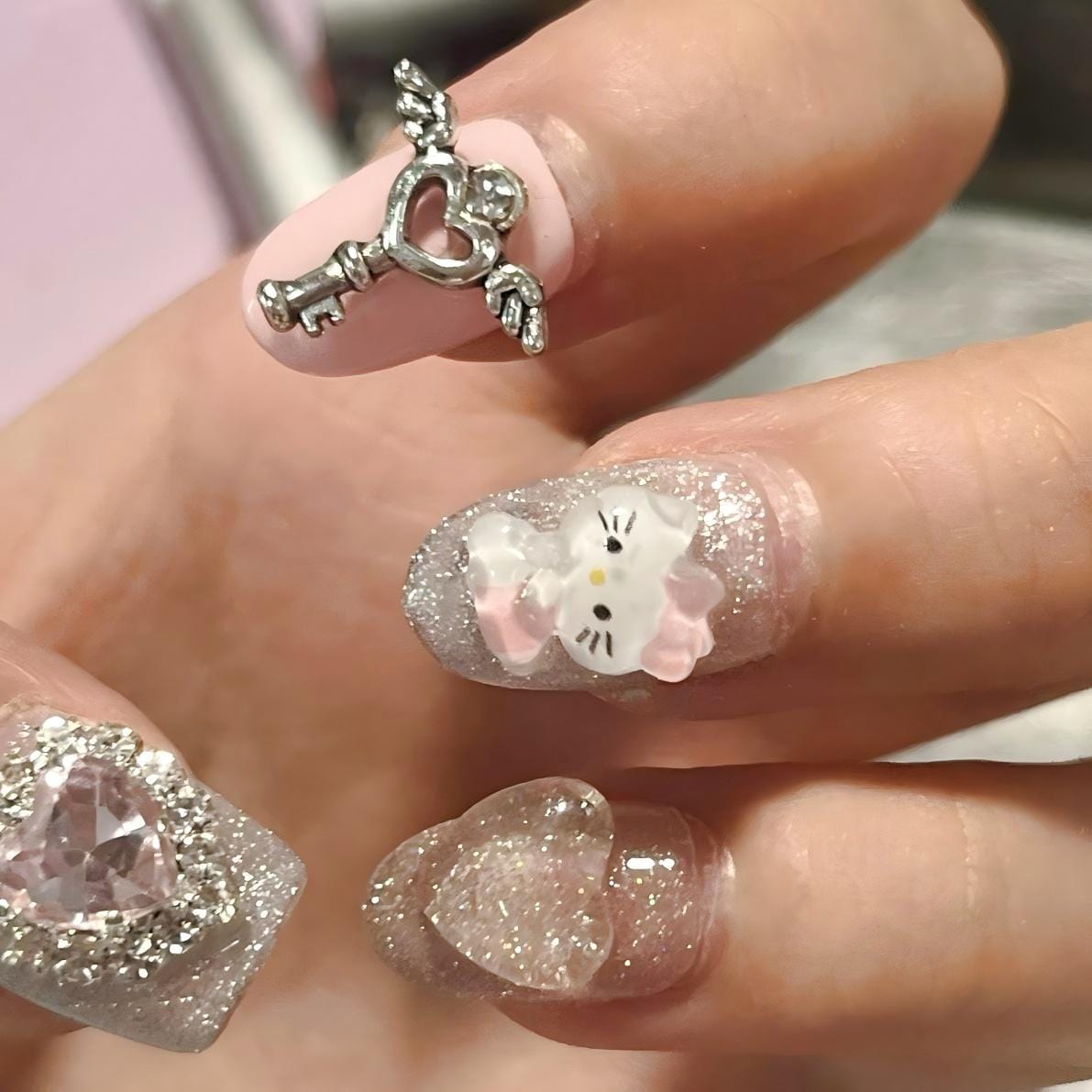 Nails Handmade on Rhinestone 3D Nail Heart False Short Press Kitty