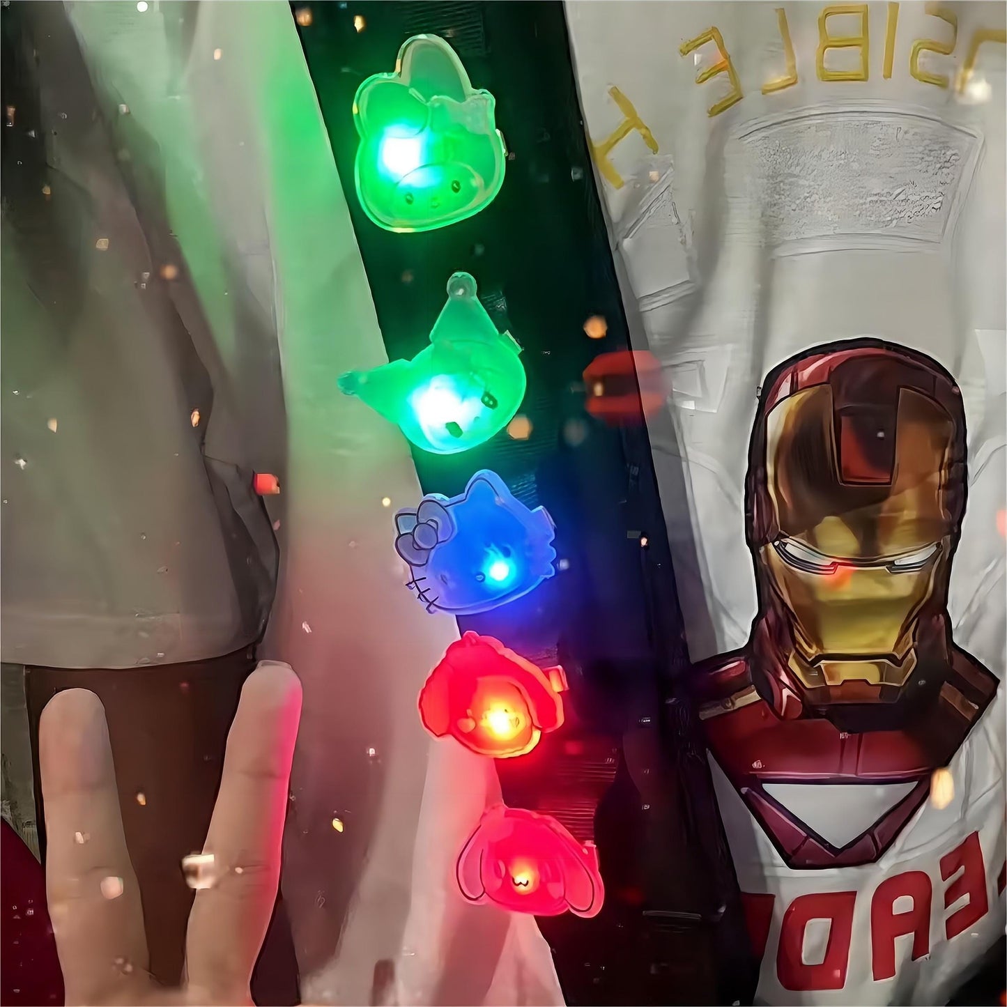 Kawaii 5-teiliges Haarspangen-Set mit blinkender LED und Cartoon-Familie