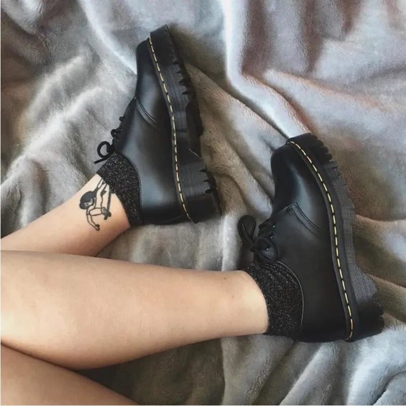 Kitty Lässige Martin-Stiefel - Lovesickdoe