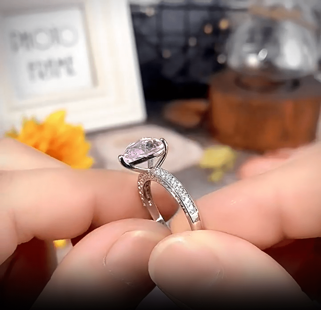 Bague coeur en cristal rose