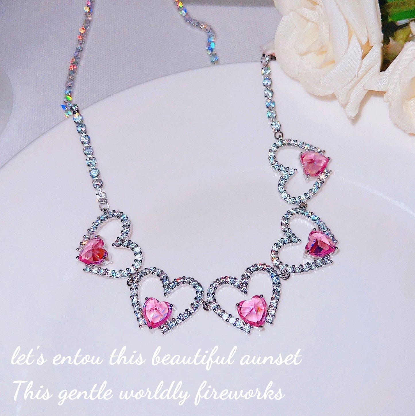 Collier coeur creux en cristal rose