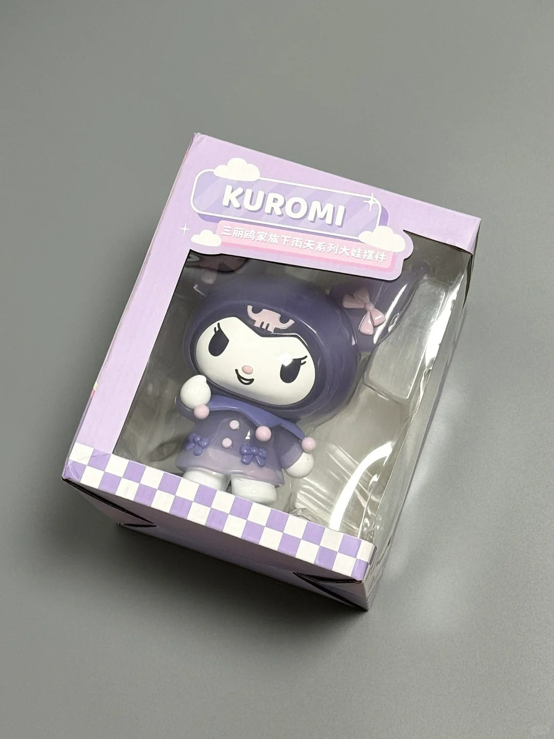 Kuro and Pocha Raining Figure 7inch