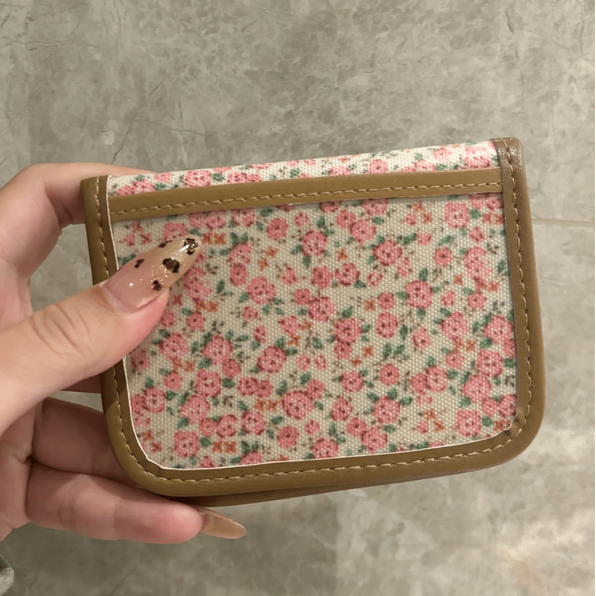 Floral Retro Cream Embroidery Marron Wallet