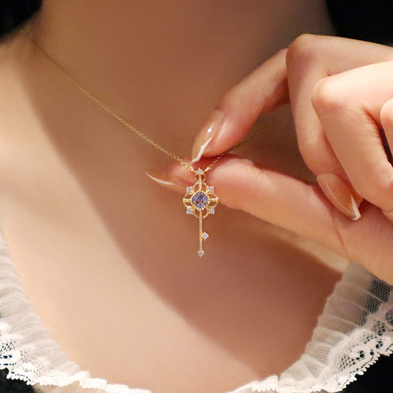 Collier avec pendentif clé en argent sterling