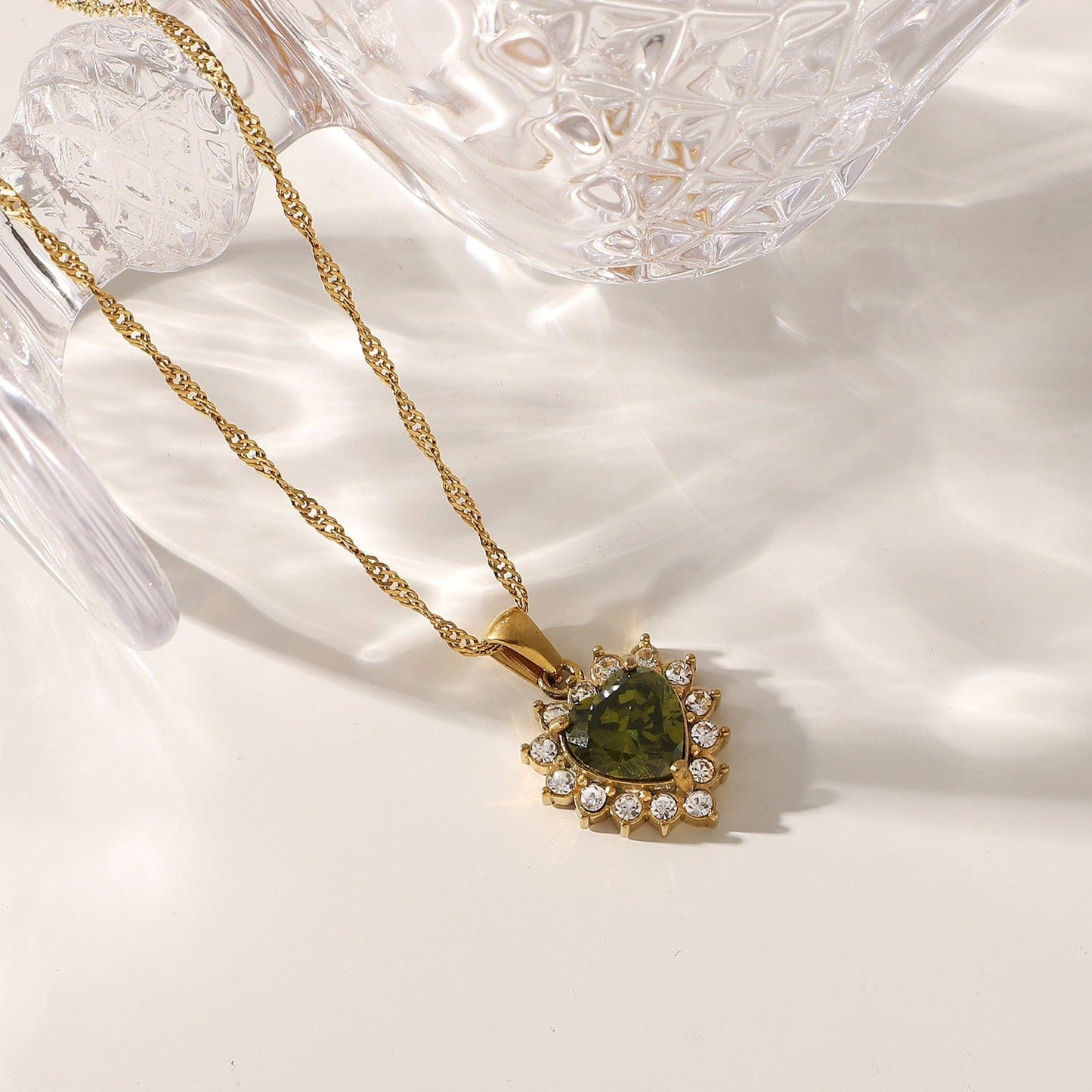 Charmant collier pendentif coeur en cristal