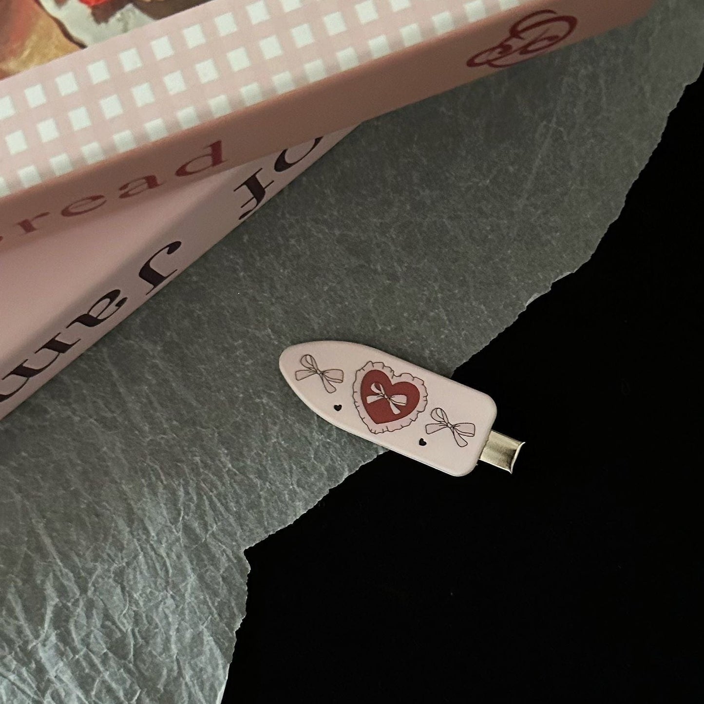 Süße Haarspangen mit Schleife und Cartoon-Motiv