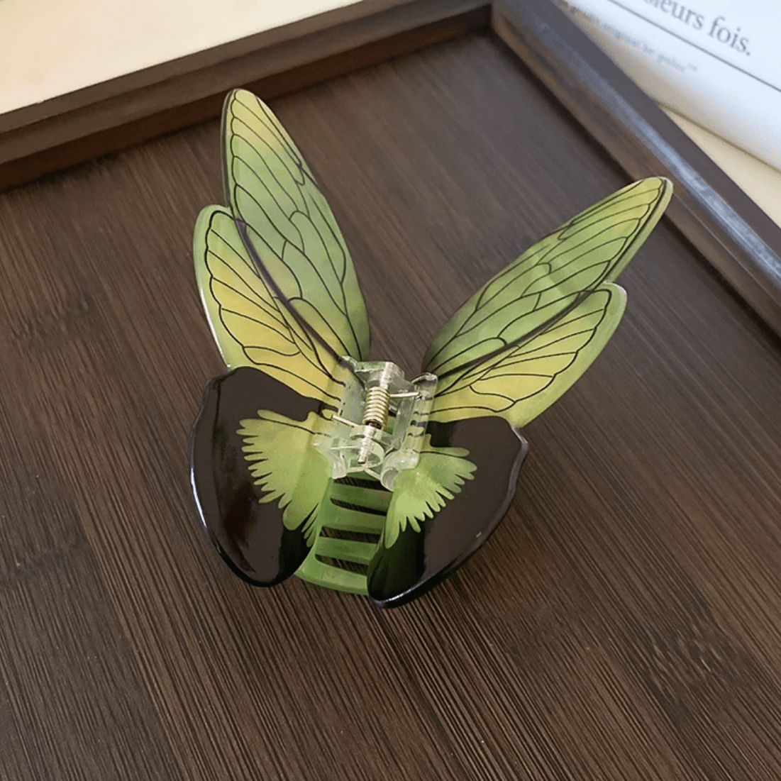 Pince à cheveux papillon vert vif