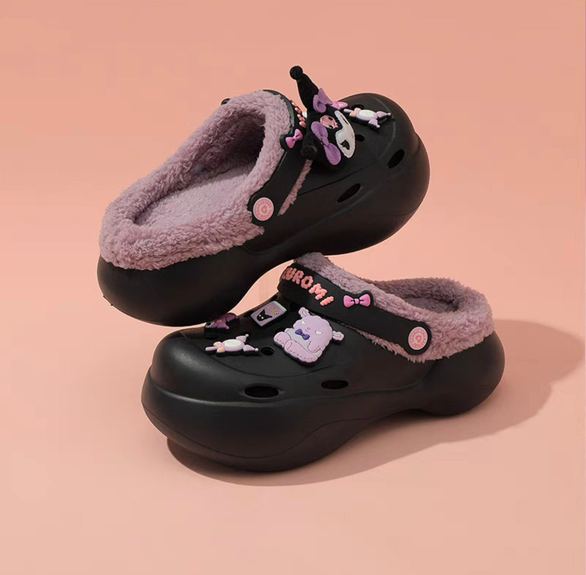 Chaussures en peluche avec trou - Lovesickdoe
