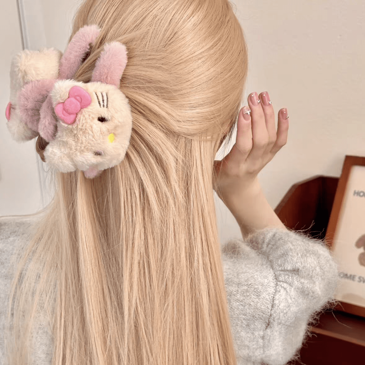 Plush Kitty Chignon Claw Hair Clip KI392