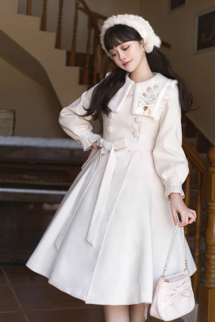Slim Sweet Lolita Coat with Tulip Puff Sleeves and Embroidery