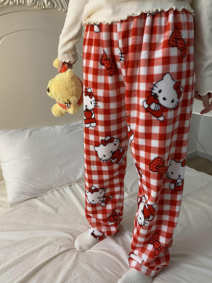 Flauschige Pyjamahose mit Kätzchenmotiv