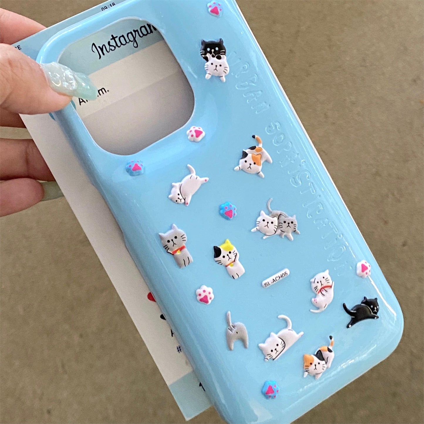 Coque iPhone autocollante avec chaton coloré