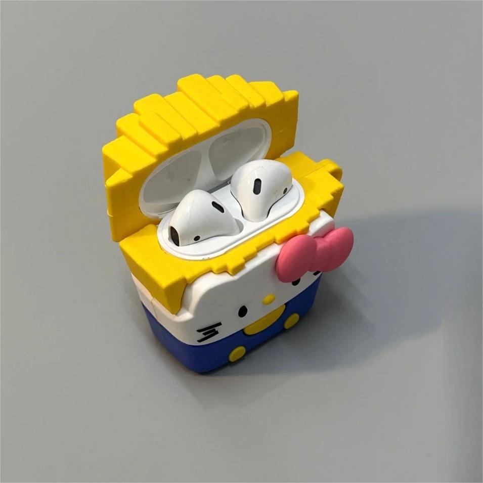 Chic Kitty French Fries Earphone Case