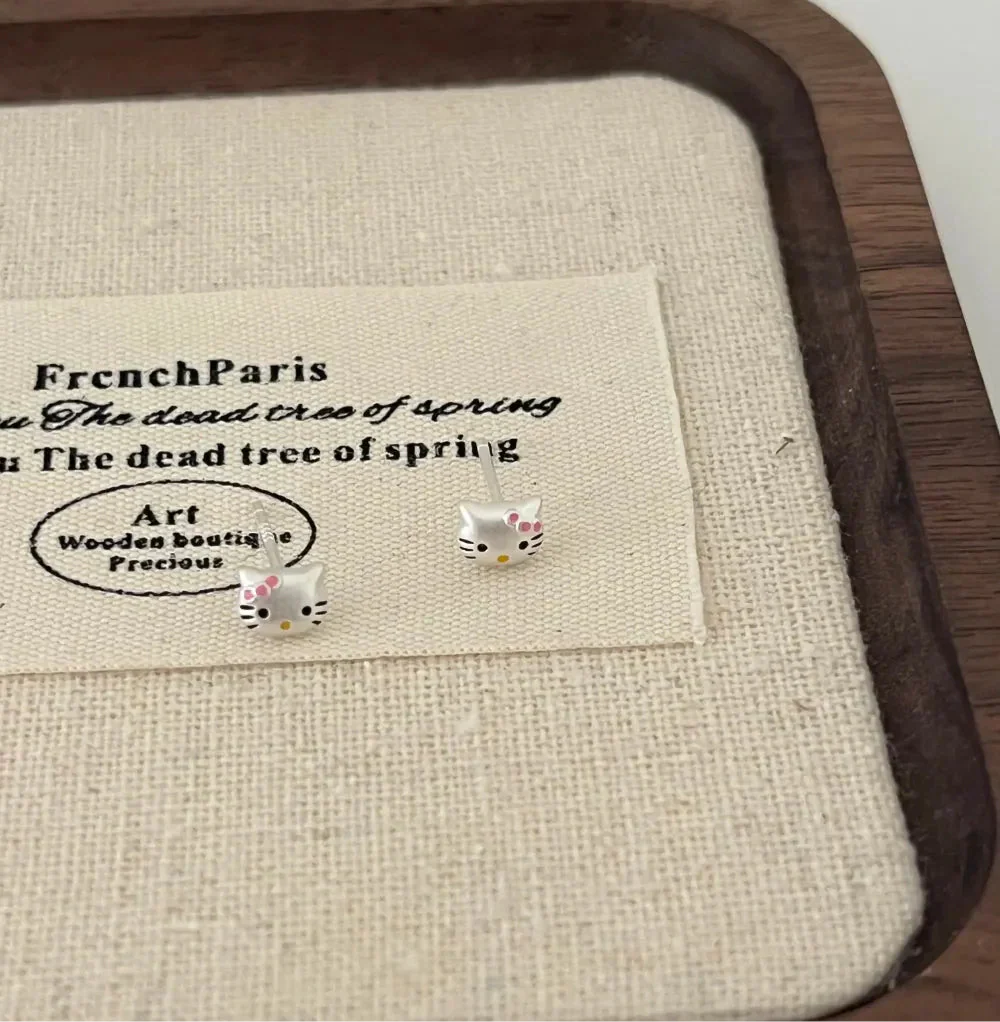 Silver Earrings C Stud Finish Matte HK