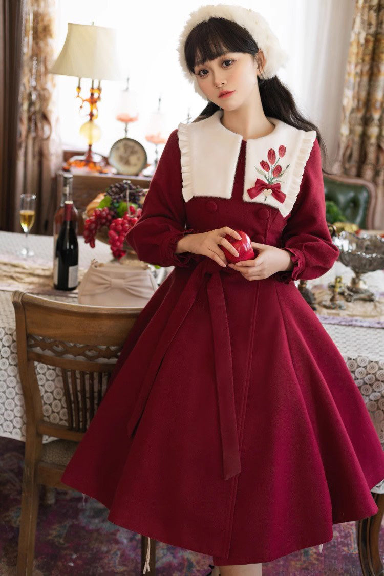 Slim Sweet Lolita Coat with Tulip Puff Sleeves and Embroidery