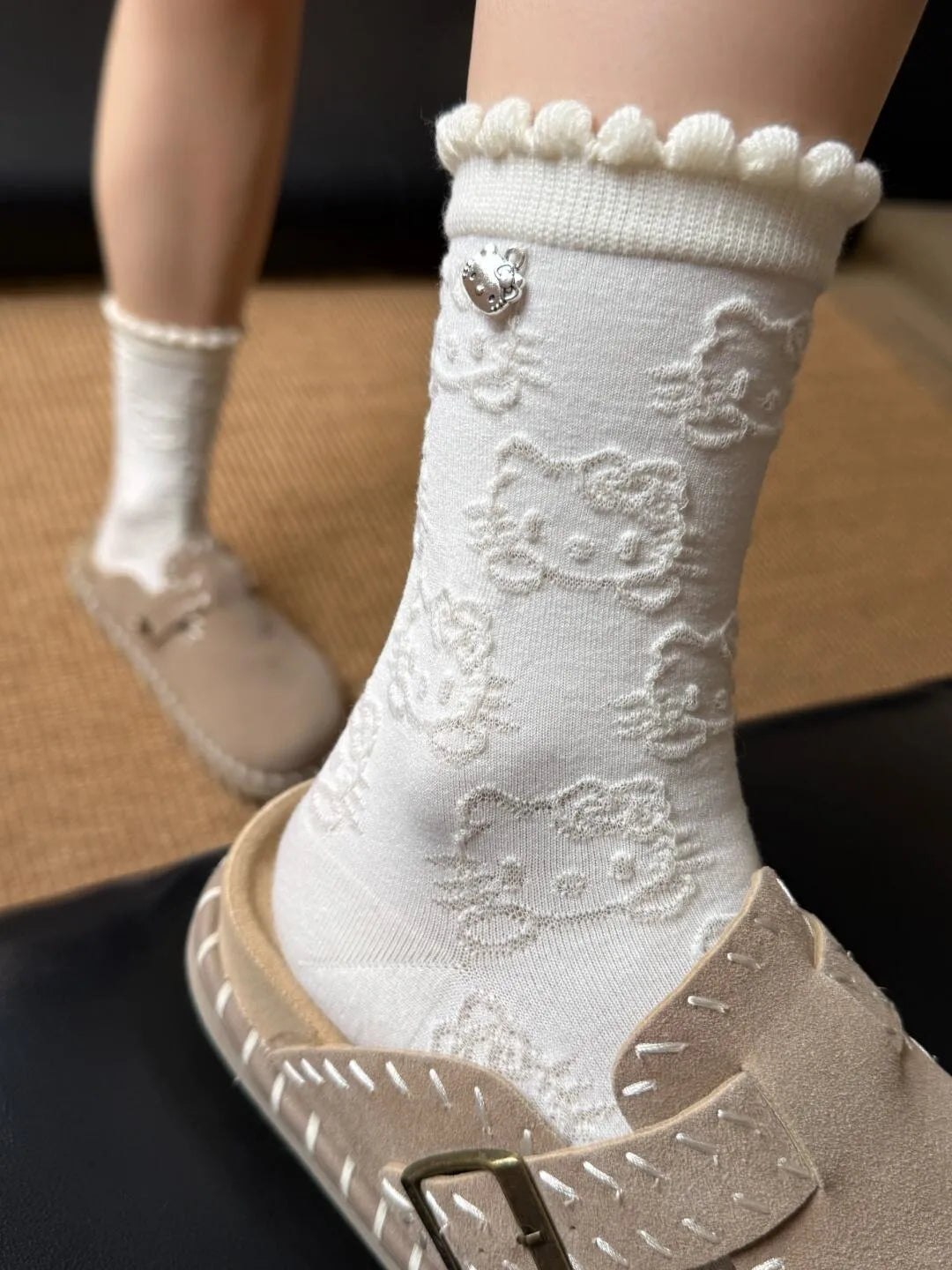Socks Soft Autumn  Embossed for Spring Mid-Calf Lace Cotton HK Socks
