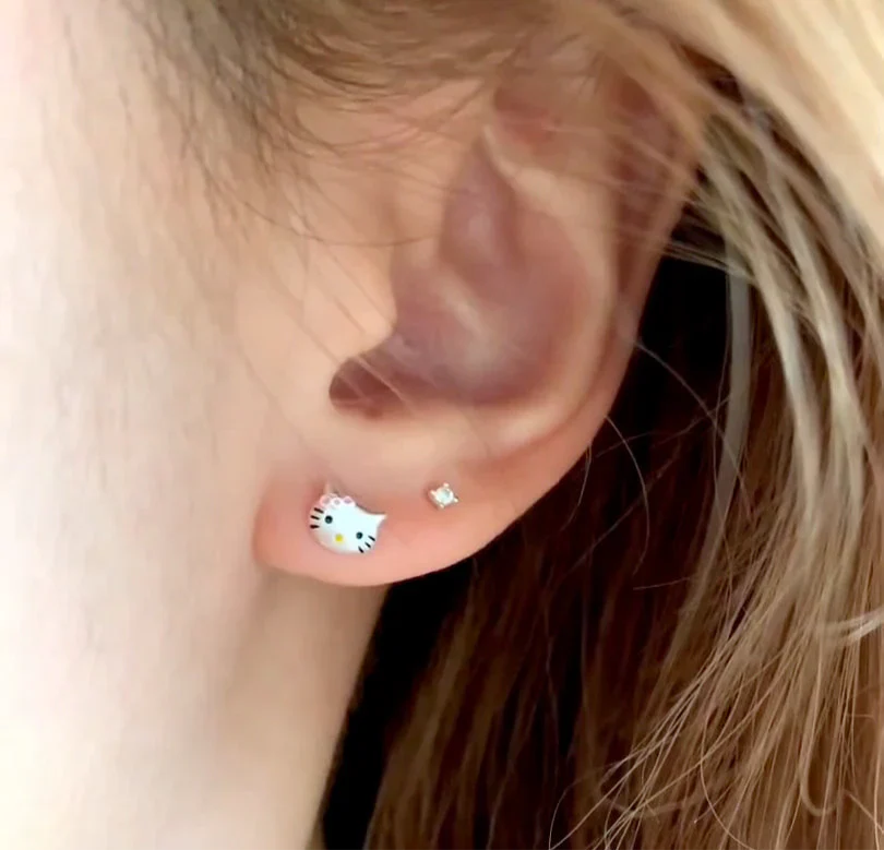 Silver Earrings C Stud Finish Matte HK