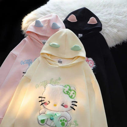 Pull à capuche avec petites oreilles brodées et motif chat KI589