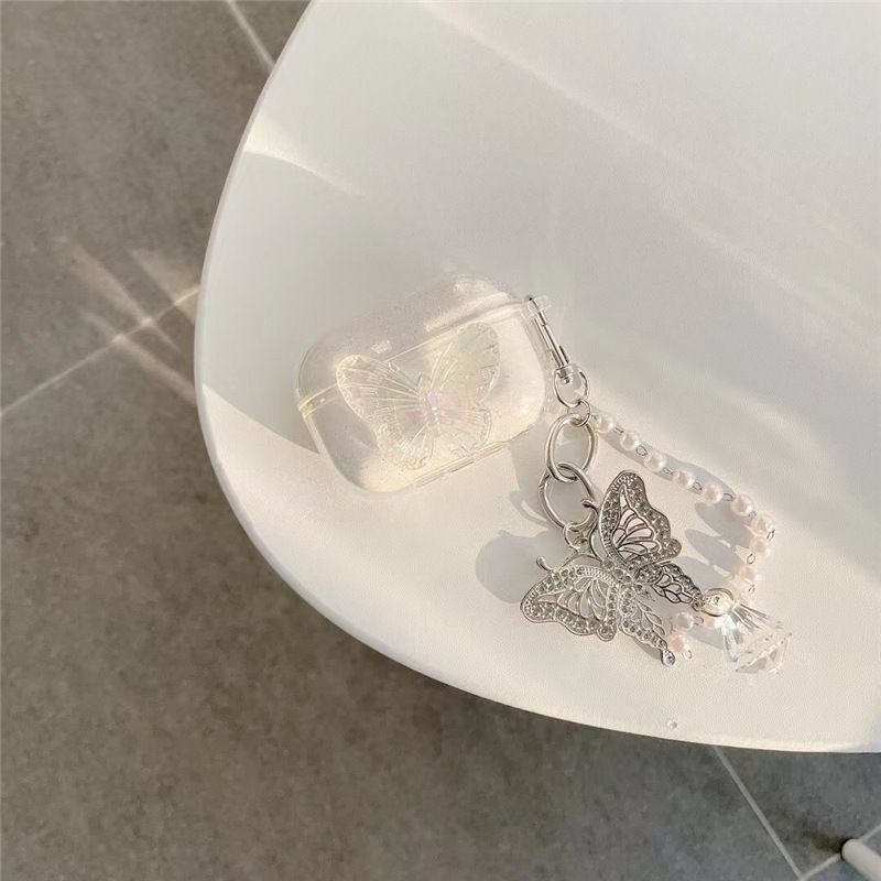 Butterfly Faux Pearl AirPods / Pro Earphone Case Skin