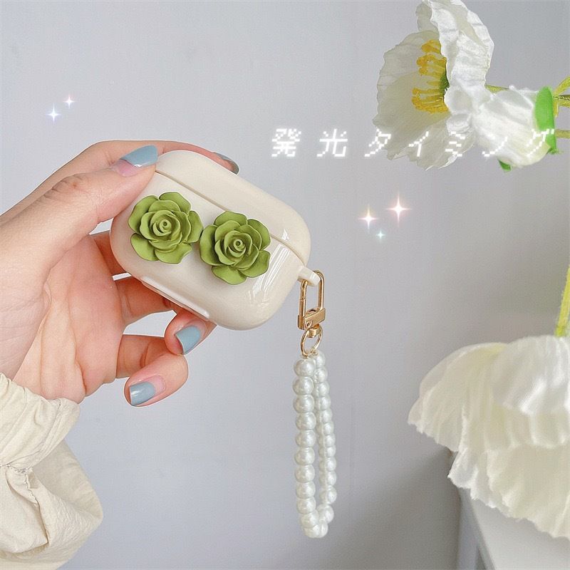 3D Flower Faux Pearl Chain AirPods / Pro Earphone Case Skin