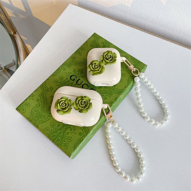 3D Flower Faux Pearl Chain AirPods / Pro Earphone Case Skin