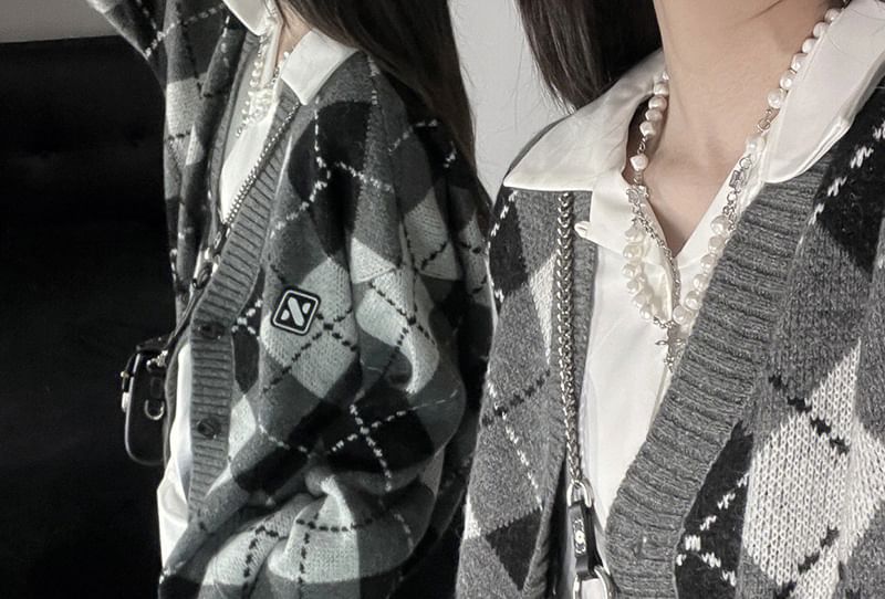 V-Neck Argyle Loose-Fit Button-Front Cardigan