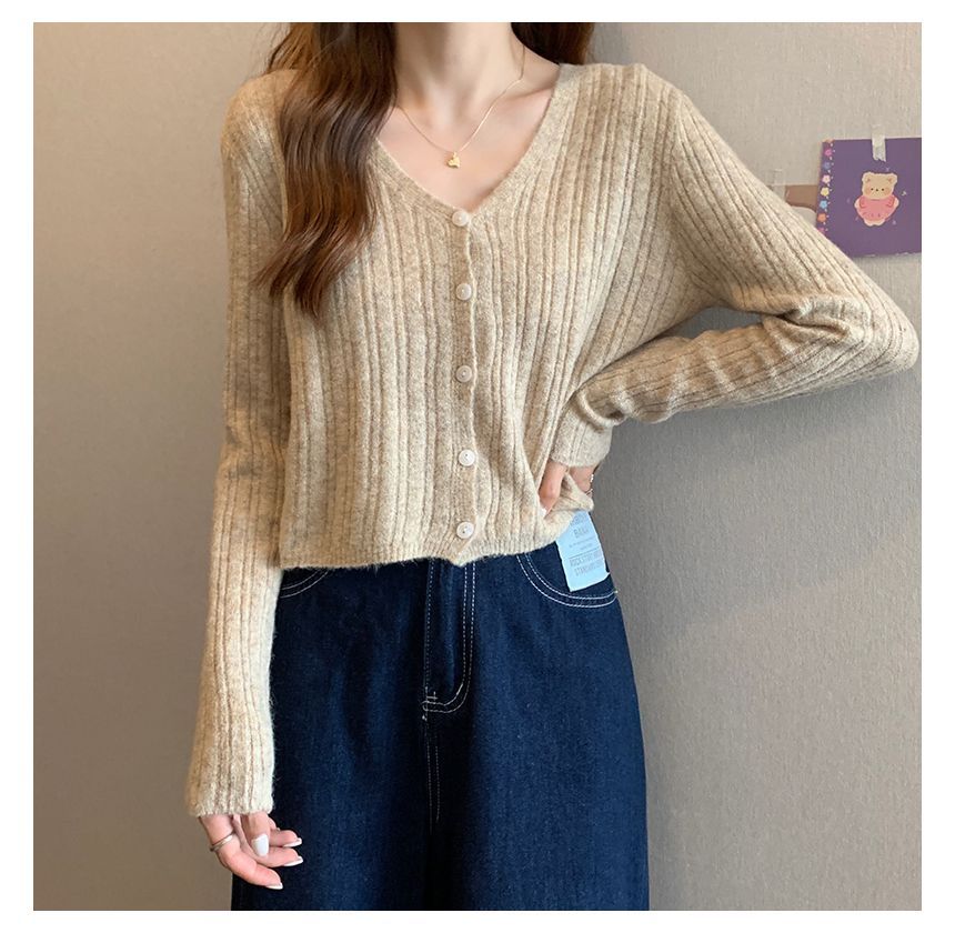 Long-Sleeve V-Neck Solid Crop Sweater