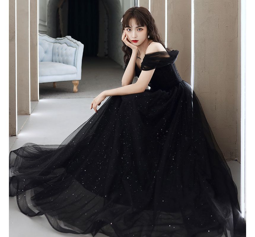 Thin Strap Solid Mesh Panel A-Line Evening Gown
