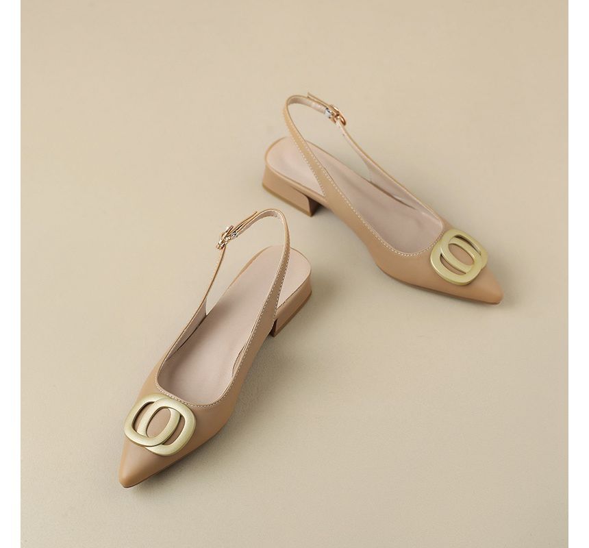 Pointed Toe Buckled Slingback Sandals - Sleek