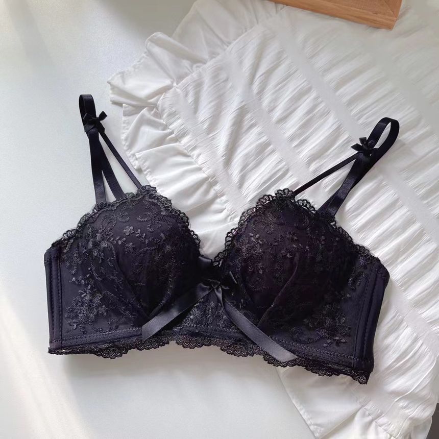 Wireless Lace Push-Up Bra and Panty Set