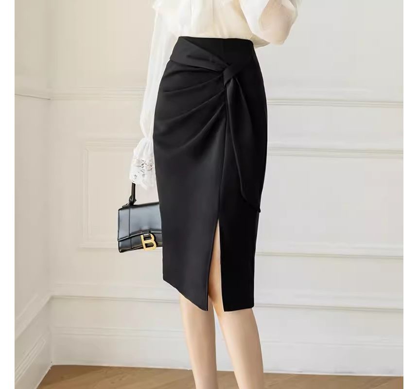 Elevated Rise Solid Ruched Pencil Midi Skirt