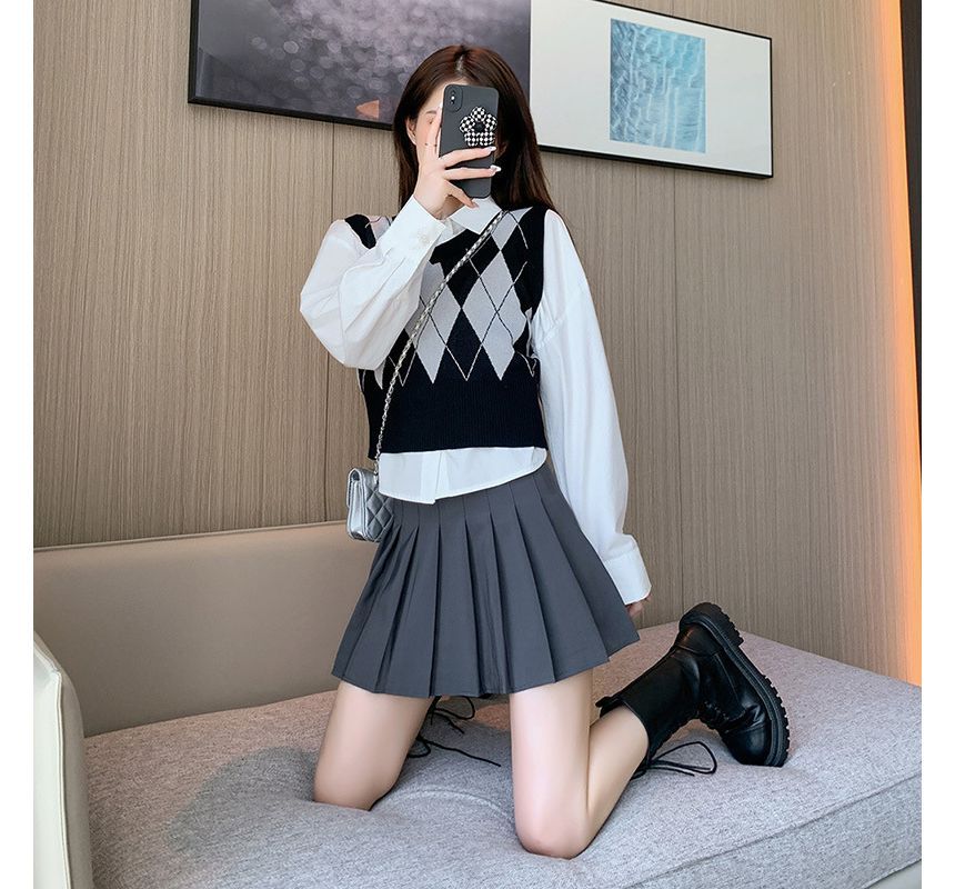 Simple Pleated Skirt for Everyday Wear