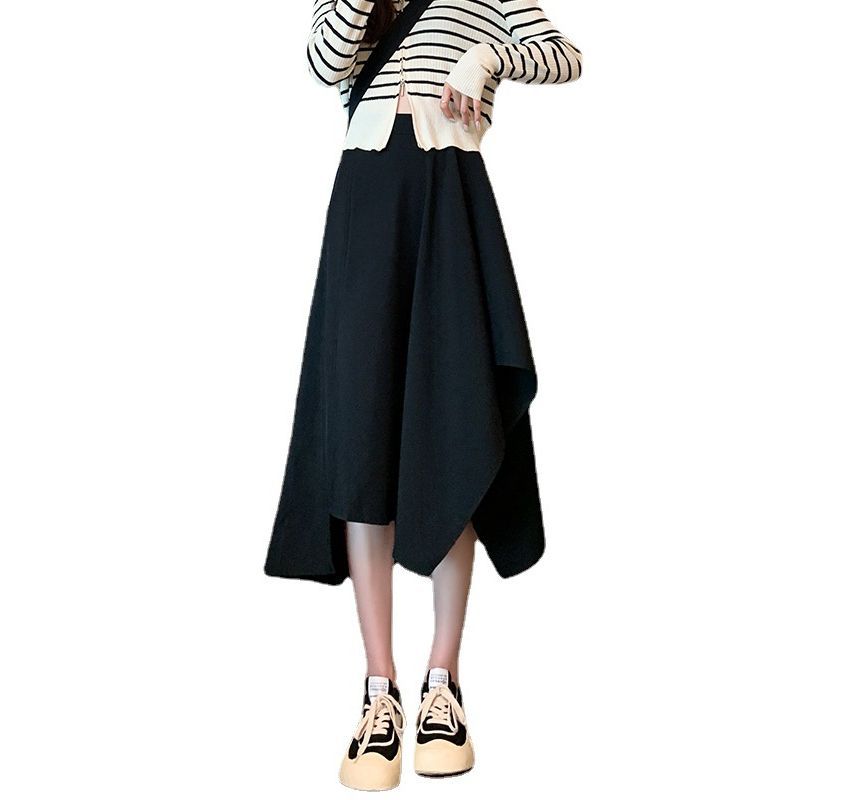 Asymmetric A-Line Skirt for Modern Style