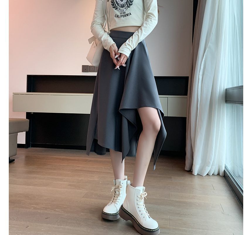 Asymmetric A-Line Skirt for Modern Style