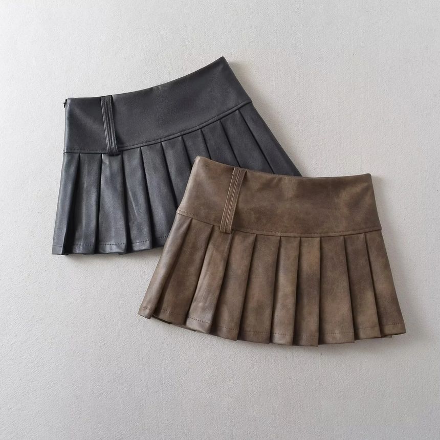 Faux Leather Pleated Mini Skirt with High-Waist Design