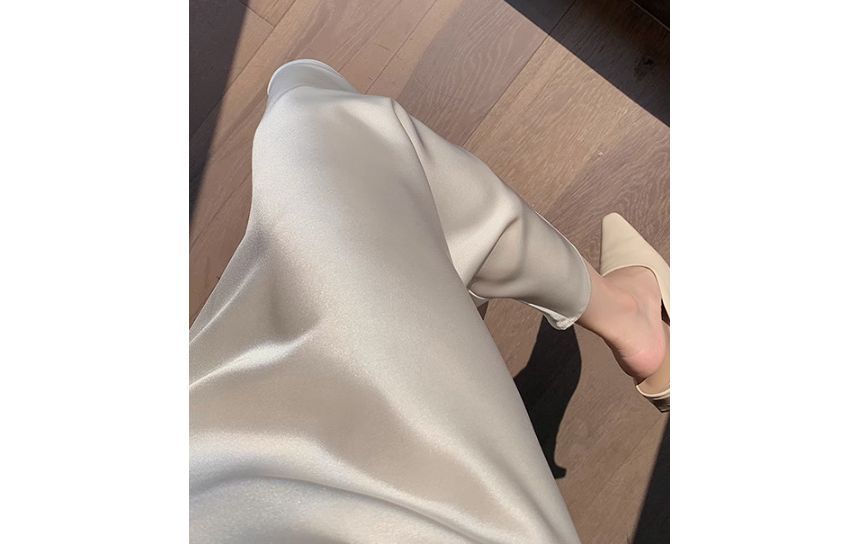 Satin Midi A-Line Skirt with High-Waist Solid Finish