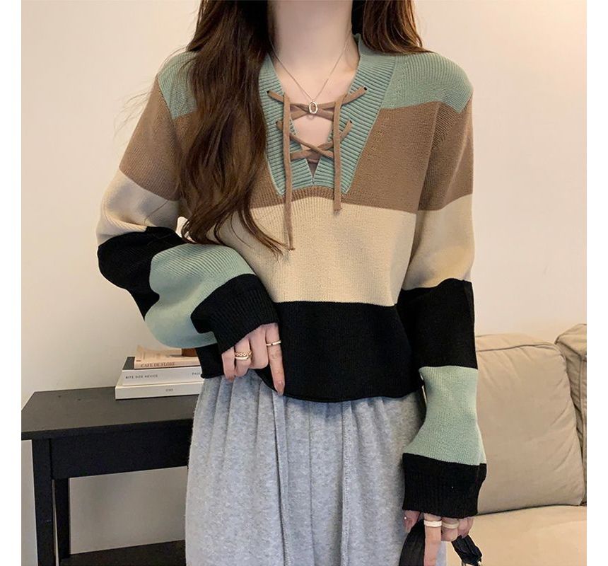 Color-Block V-Neck Cropped Sweater with Lace-Up Detail