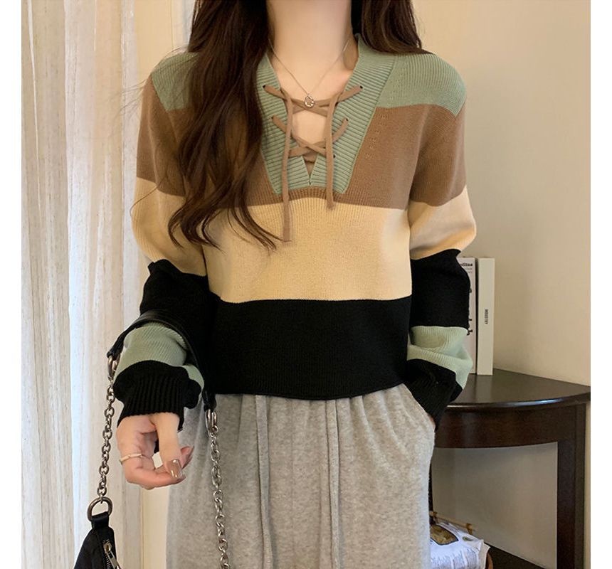 Color-Block V-Neck Cropped Sweater with Lace-Up Detail