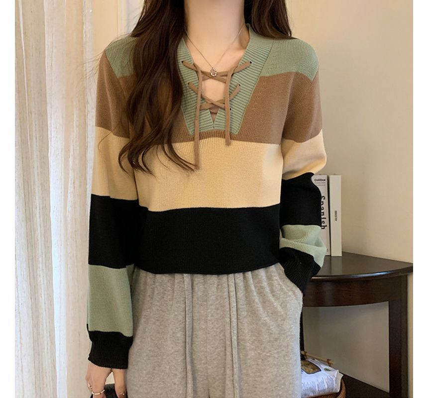 Color-Block V-Neck Cropped Sweater with Lace-Up Detail