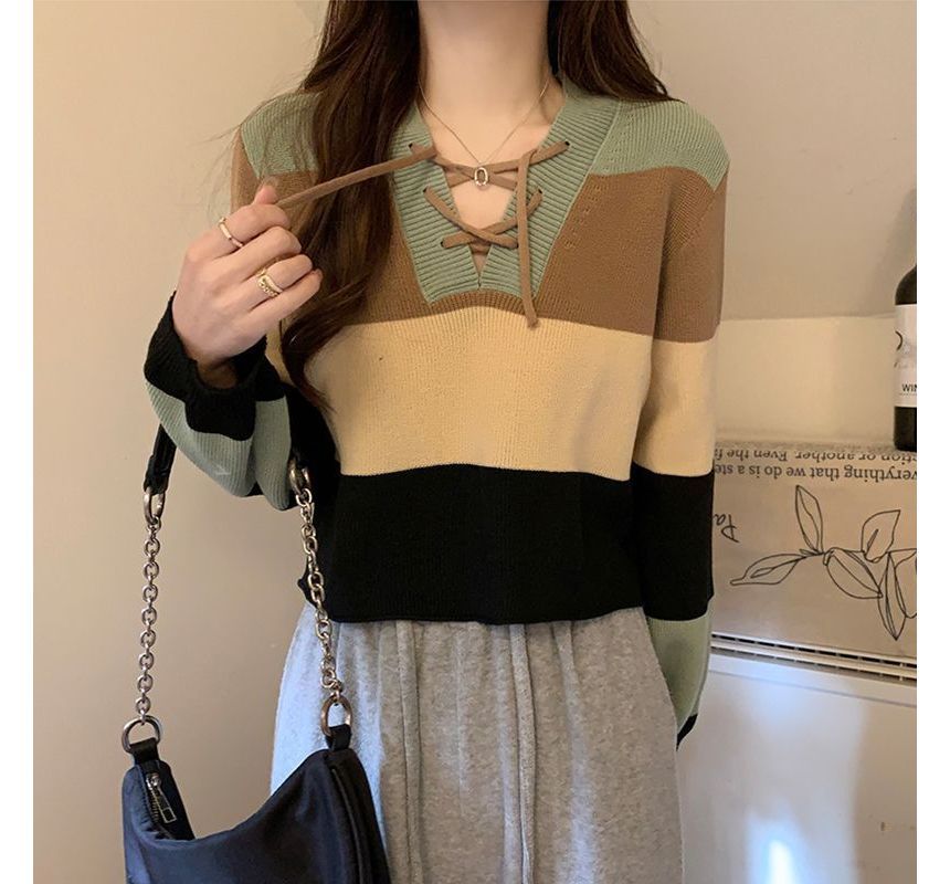 Color-Block V-Neck Cropped Sweater with Lace-Up Detail