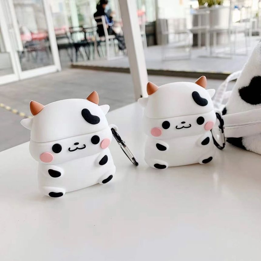 Cow AirPods / Pro Earphone Case Skin